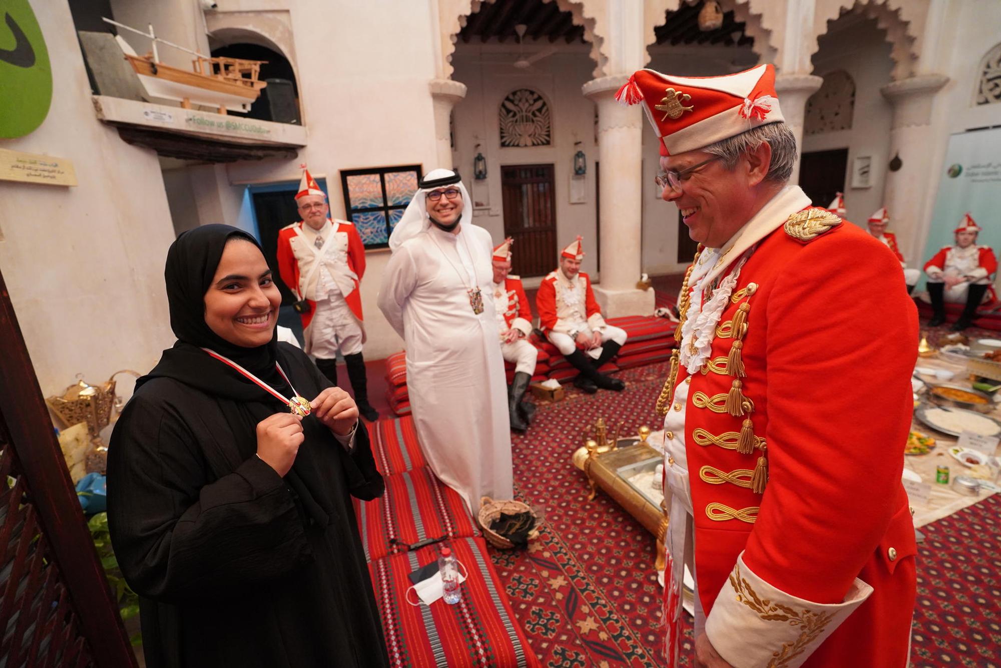 Rote Funken in Dubai 2