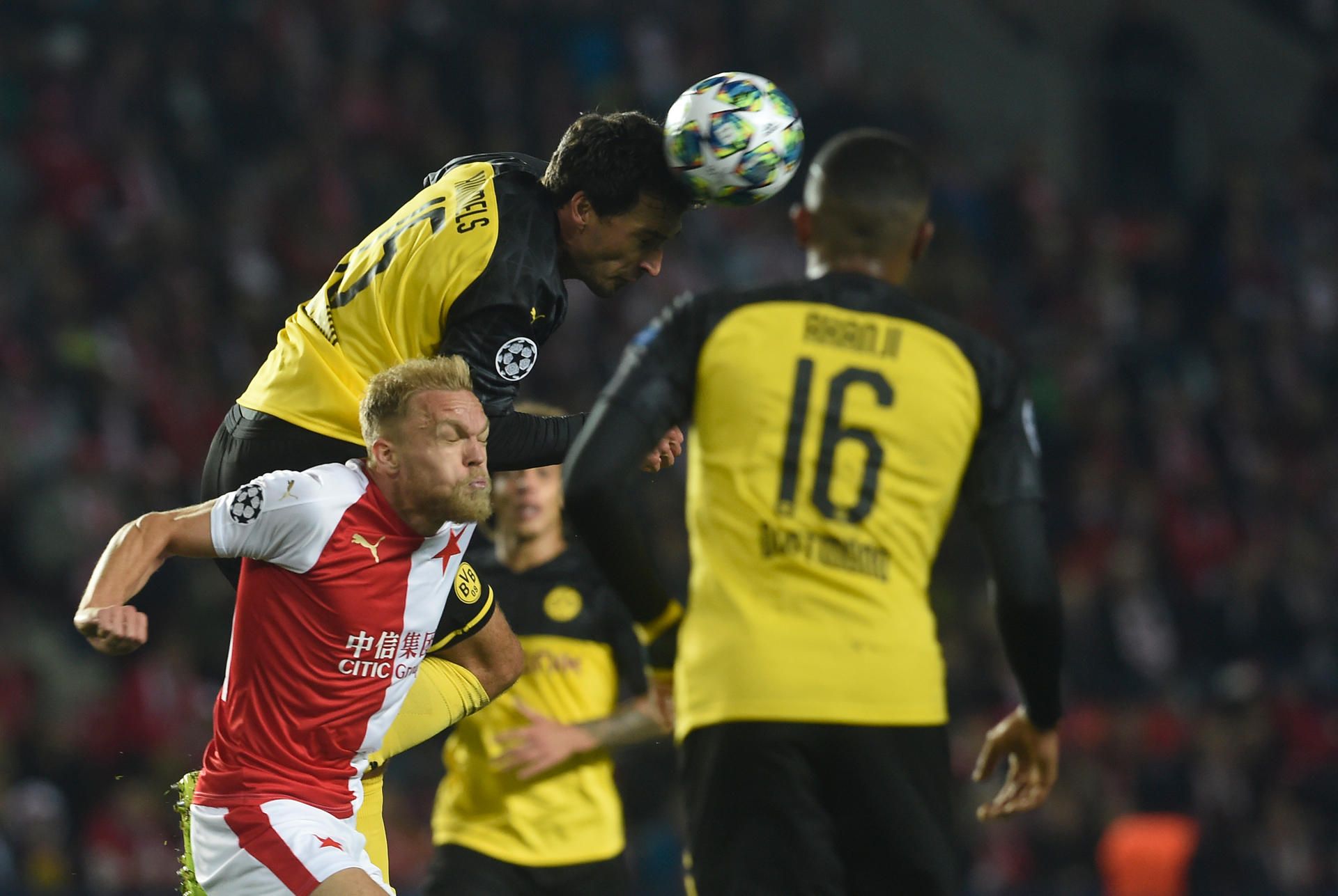 BVB Roter Stern dpa