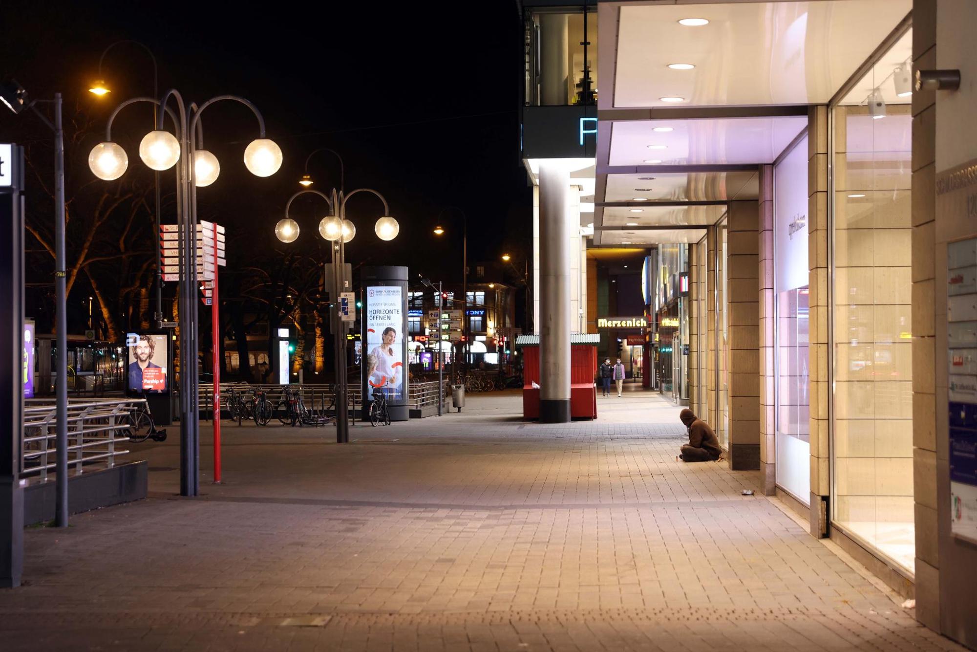 nab210417_Ausgangssperre_12
