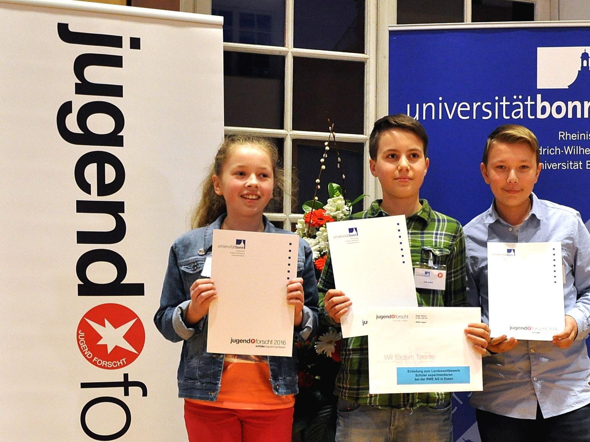 jugendforscht_AnnaLiederLeoLenzEliasGuenthner-vl