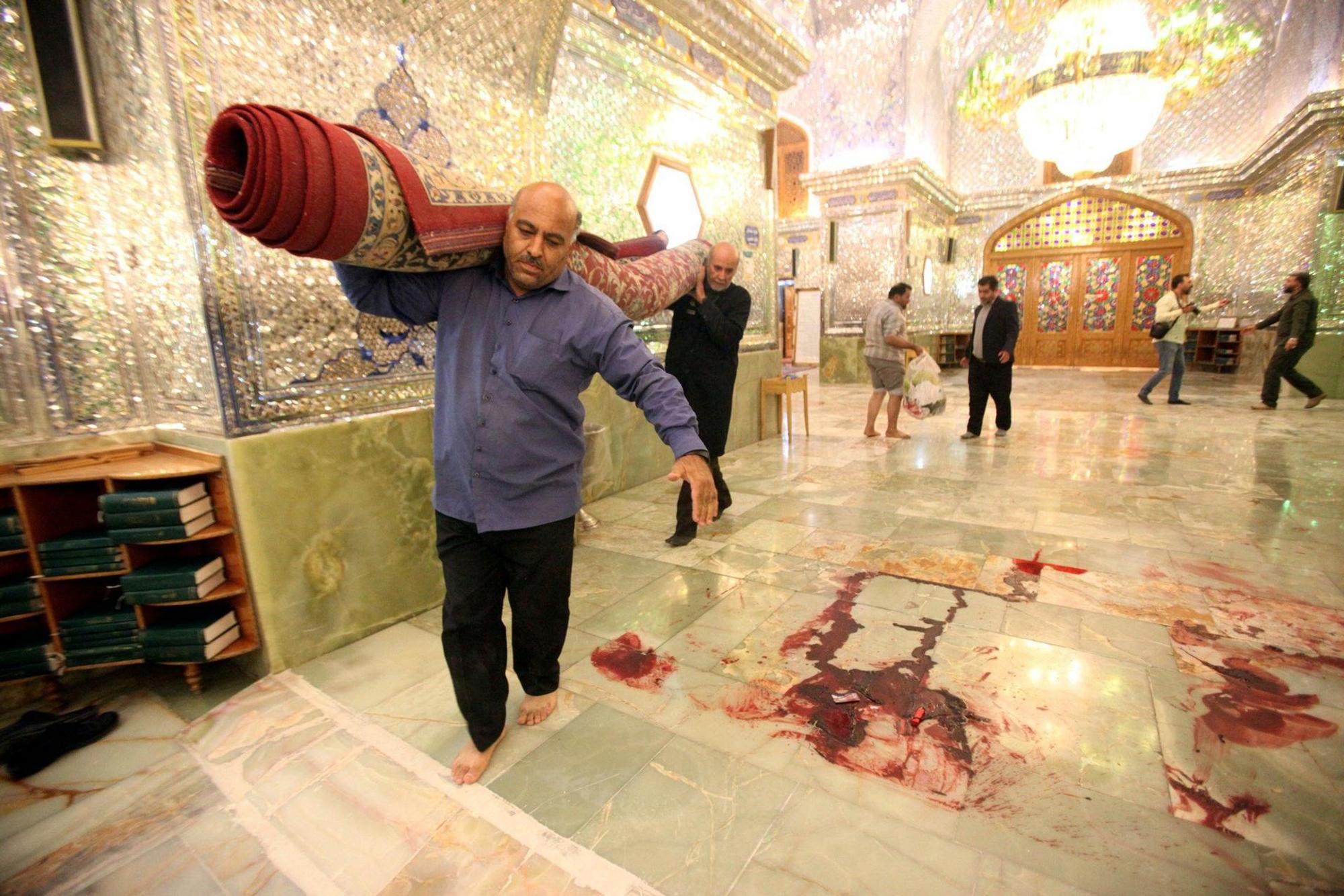 Iran Mausoleum Shiraz 2 271022