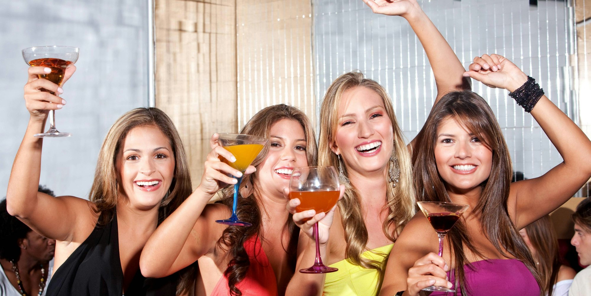 Mädels feiern im Club