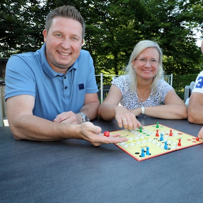 220808-wg-GL-Dreigestirn-ärgere-dich-nicht-A0334