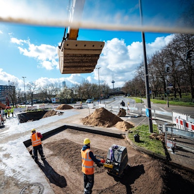 cob_20200303_Das_Loch_-_Innere_Kanalstr_8